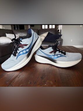 Men’s Saucony Triumph 20 Vapor Blue sz11